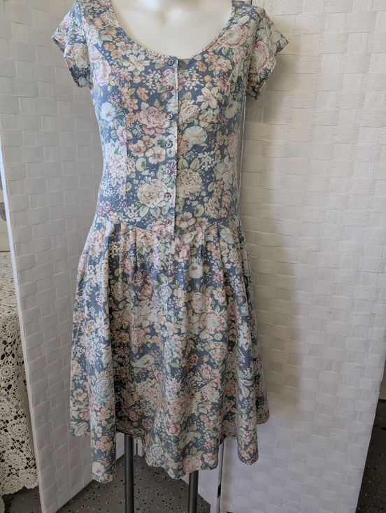 Vintage Dresses & Skirts - VINTAGE Cottagercore1990 Floral Button-Front Women's Dress in Dusty Blue Pink